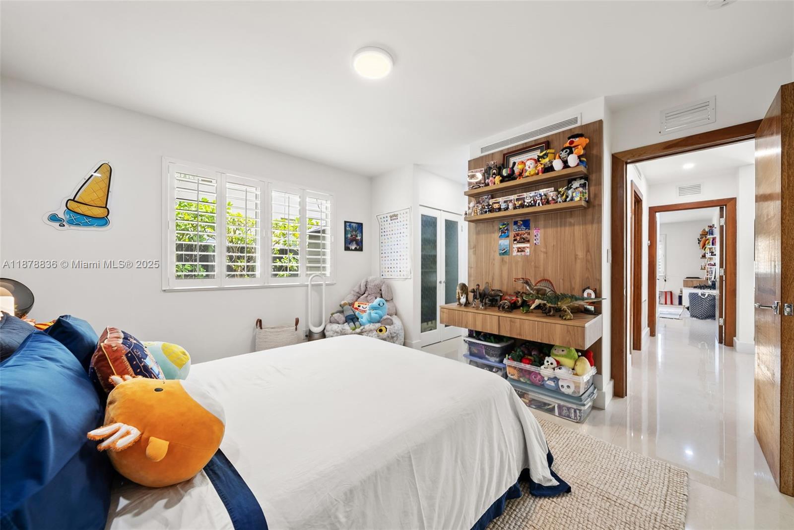 865 W 47th St Miami Beach, FL 33140