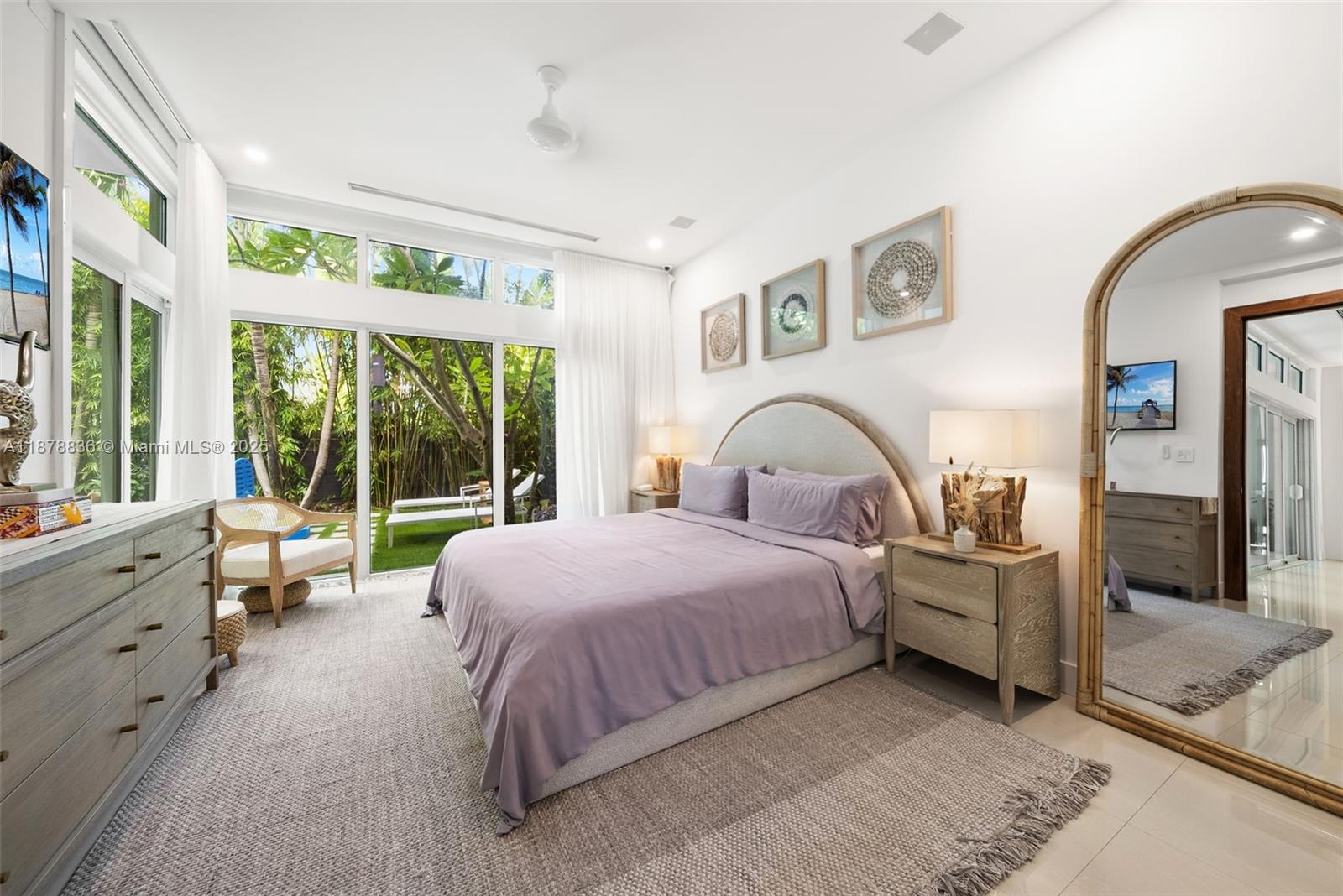 865 W 47th St Miami Beach, FL 33140