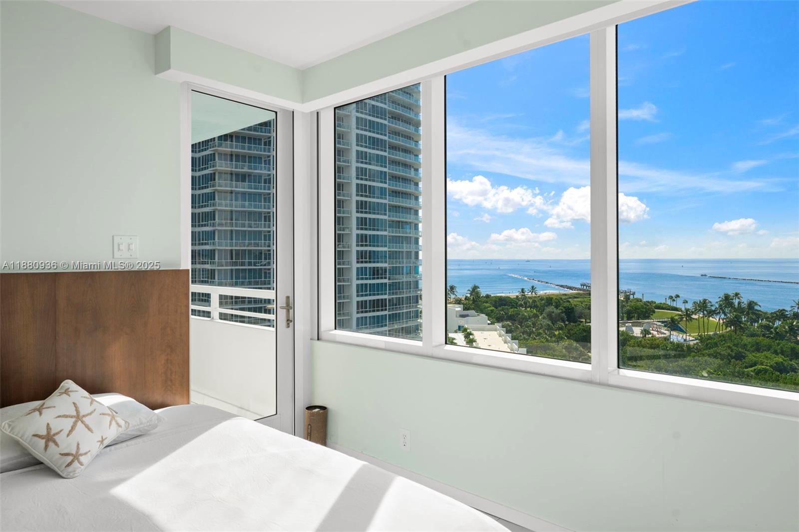 image South Pointe Towers Condo12