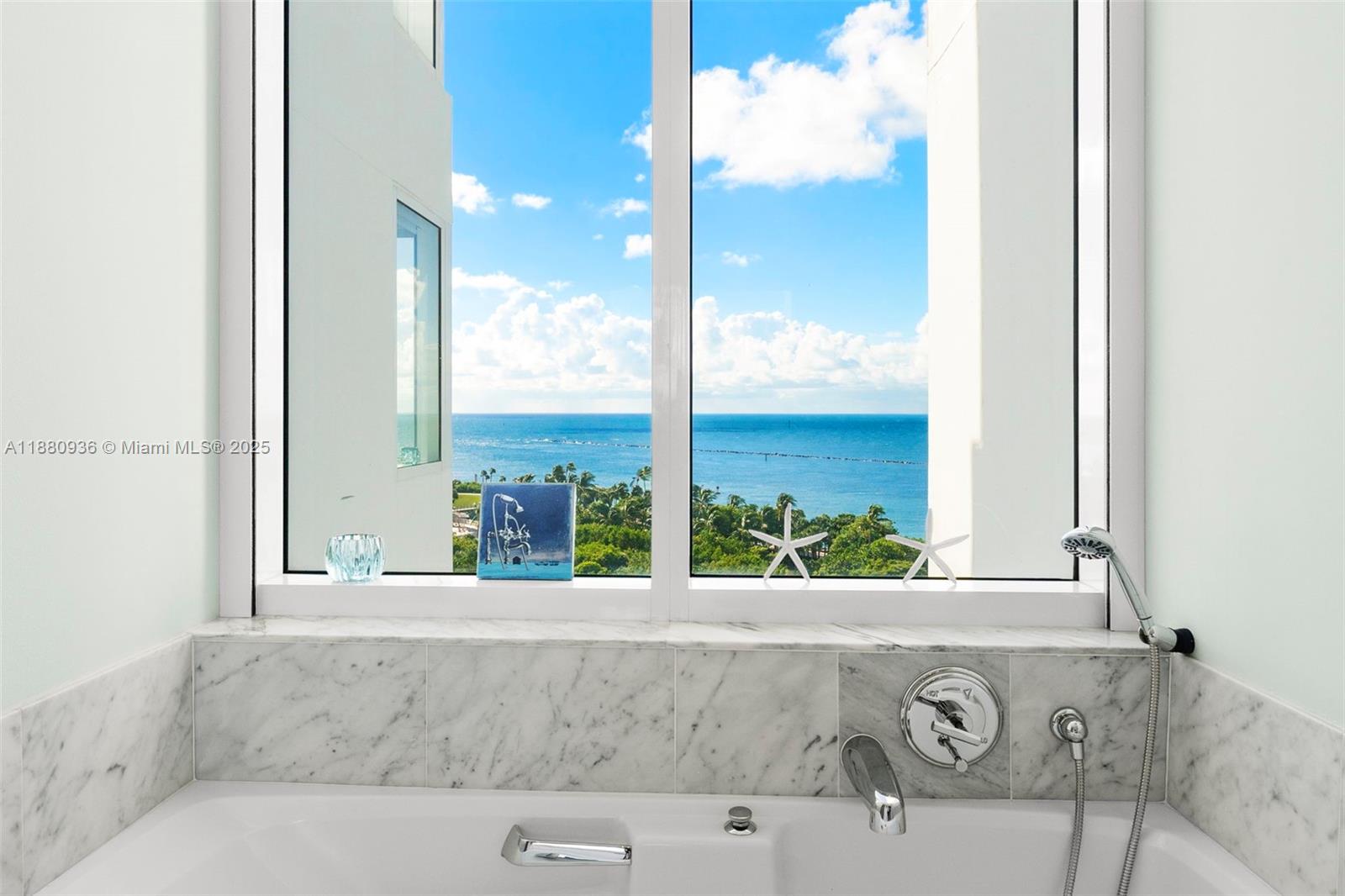 image South Pointe Towers Condo15