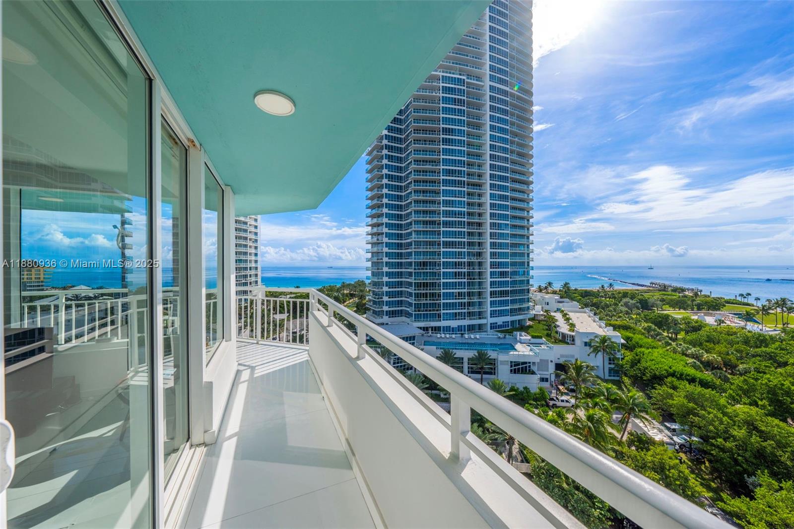image South Pointe Towers Condo23