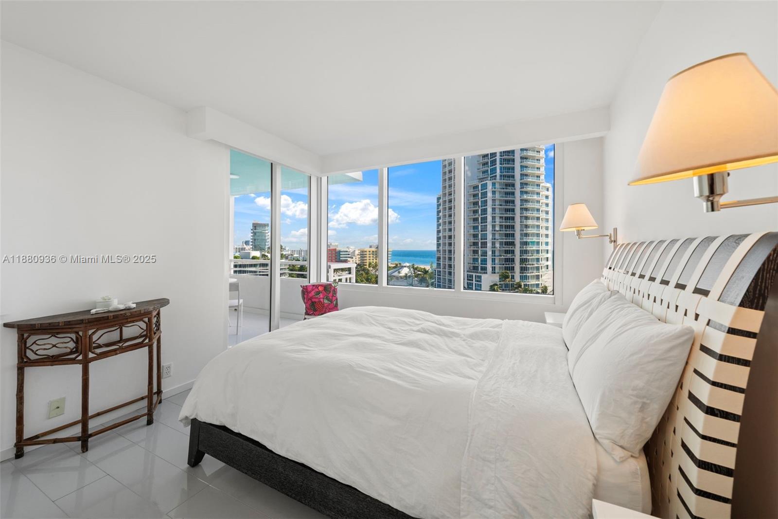 image South Pointe Towers Condo30