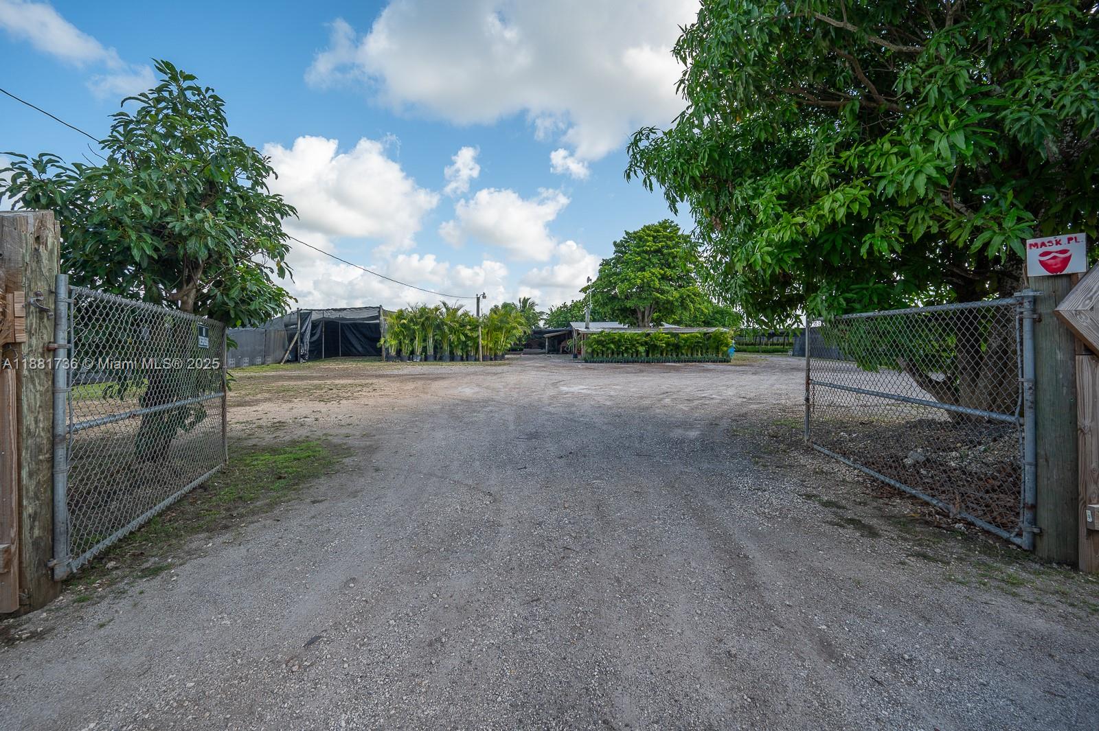 20750 SW 256th St Homestead, FL 33031