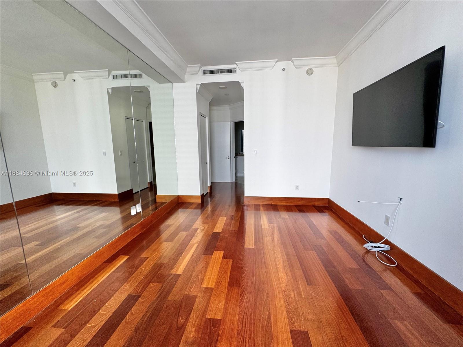 image Carbonell Condo11
