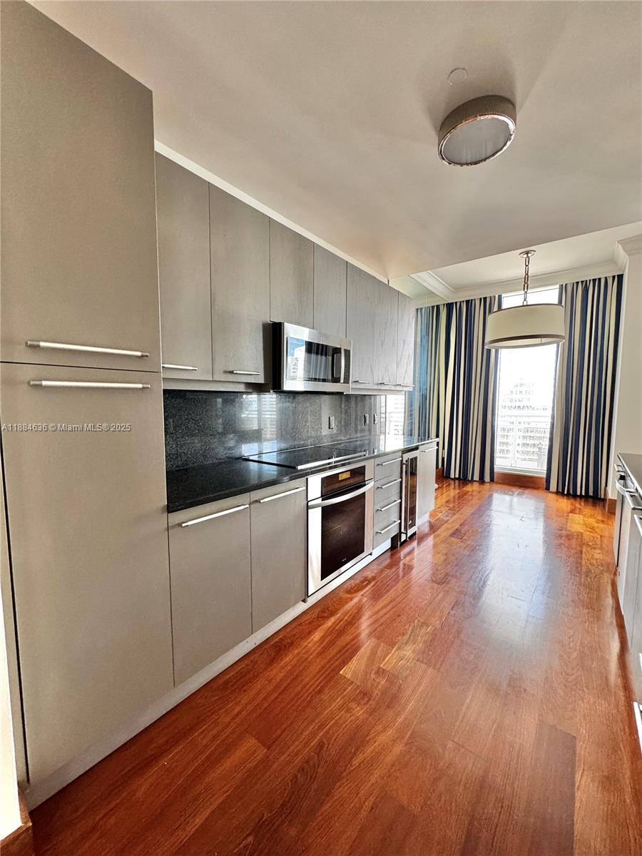 image Carbonell Condo14