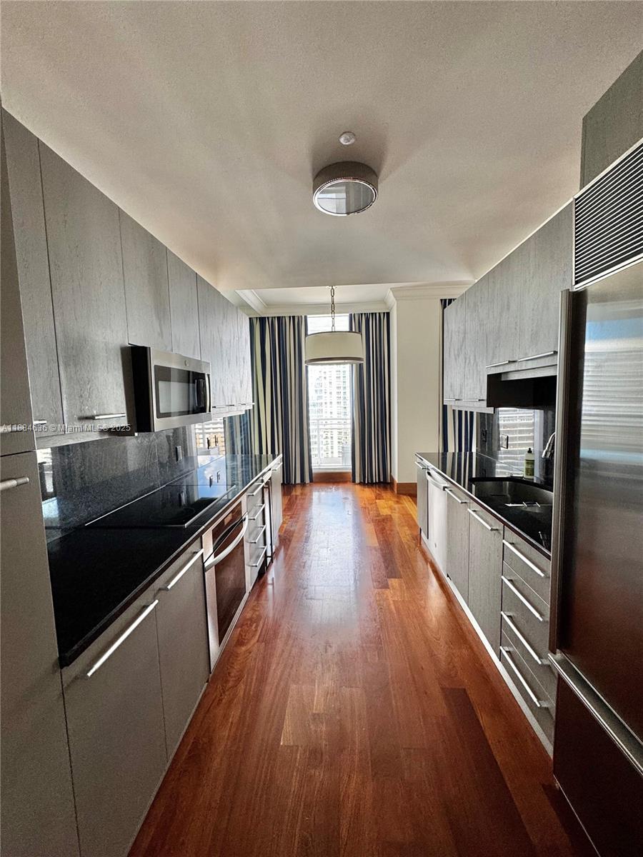 image Carbonell Condo17