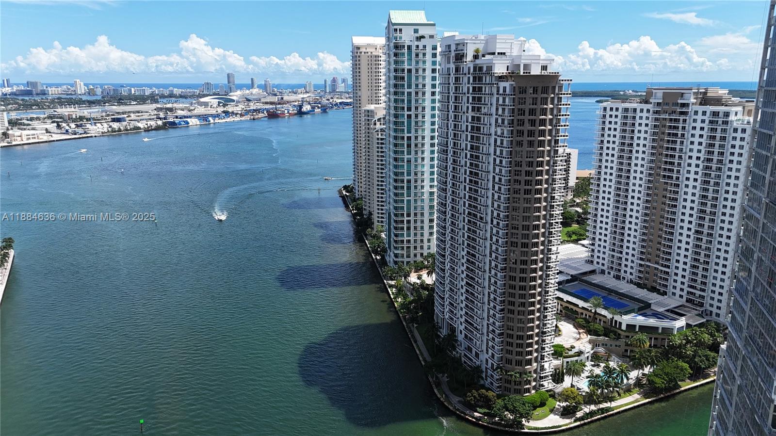image Carbonell Condo3