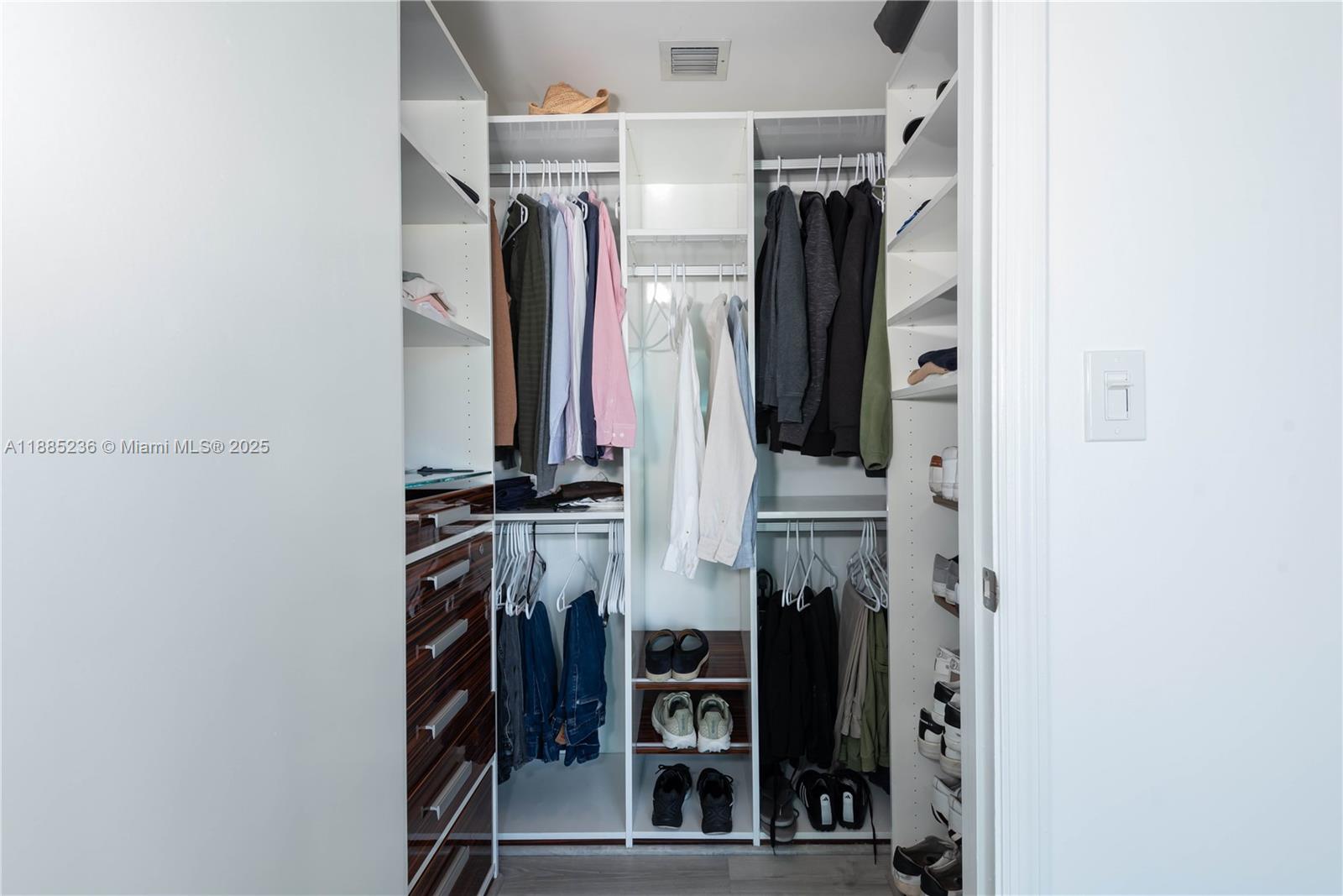 image 500 Brickell20