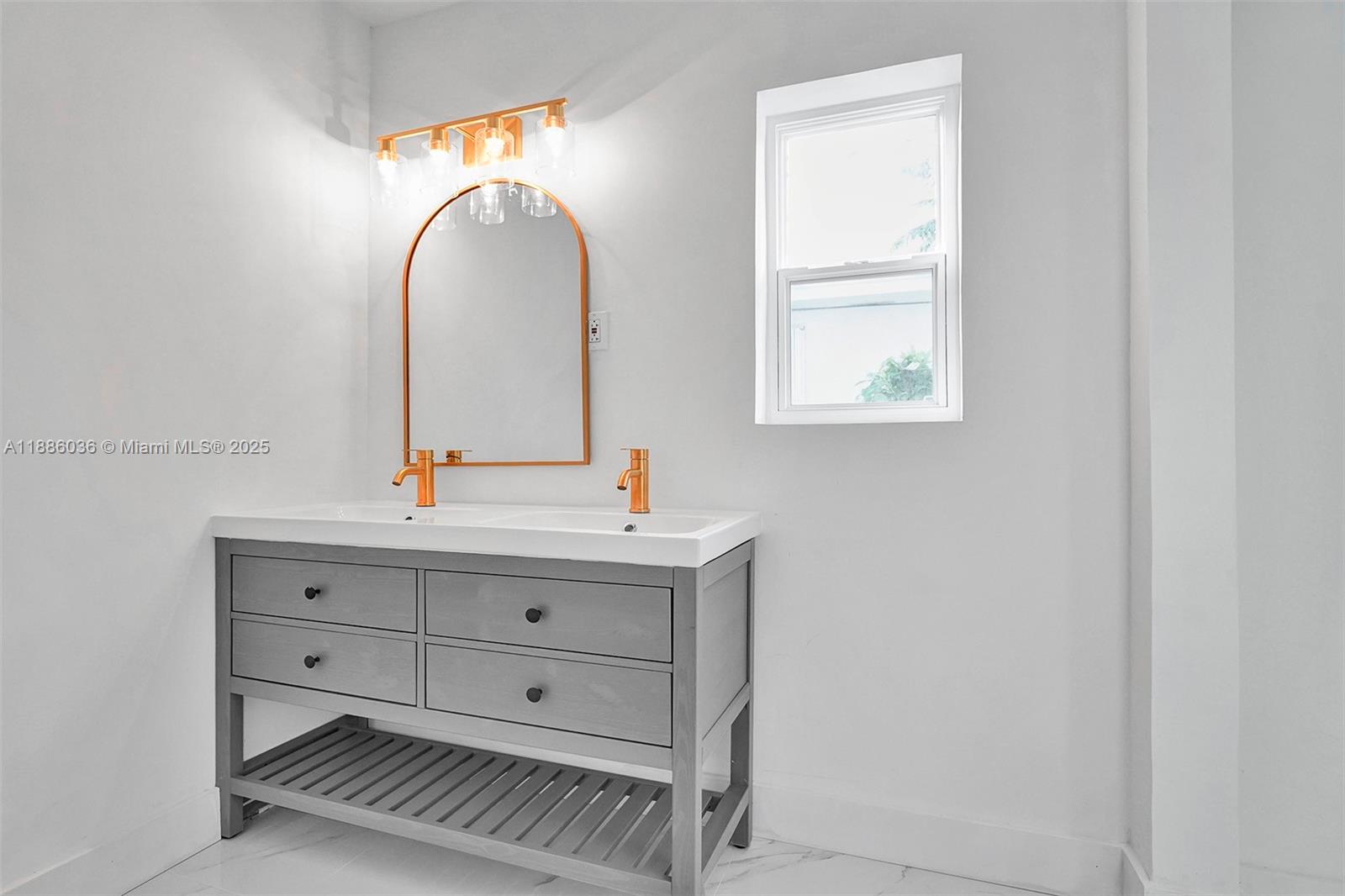 9173 Byron Ave Surfside, FL 33154