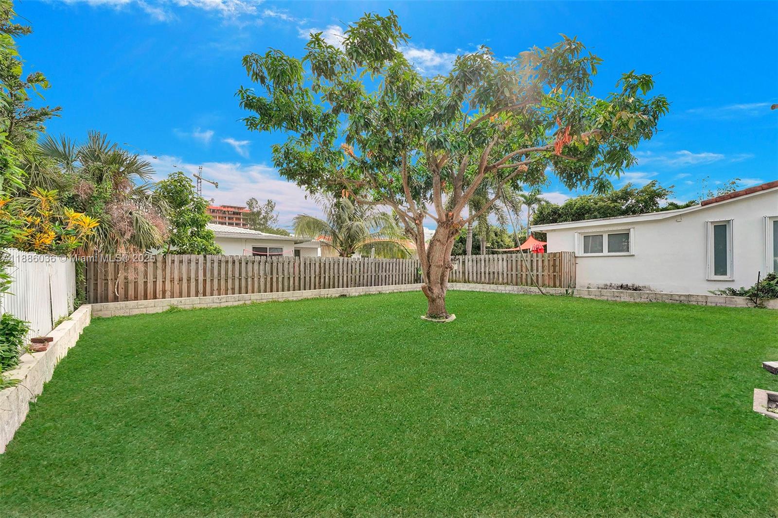 9173 Byron Ave Surfside, FL 33154