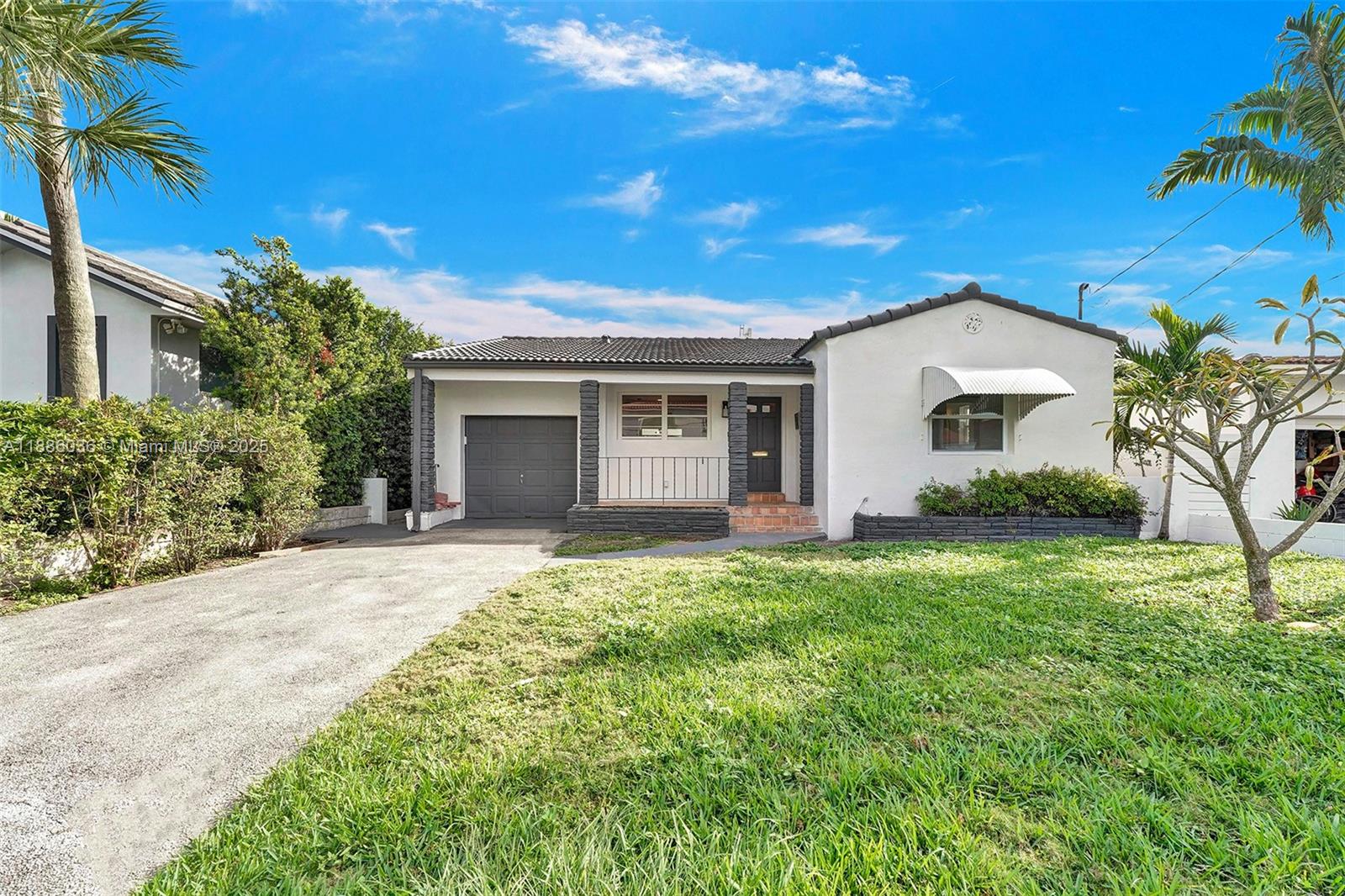 9173 Byron Ave Surfside, FL 33154