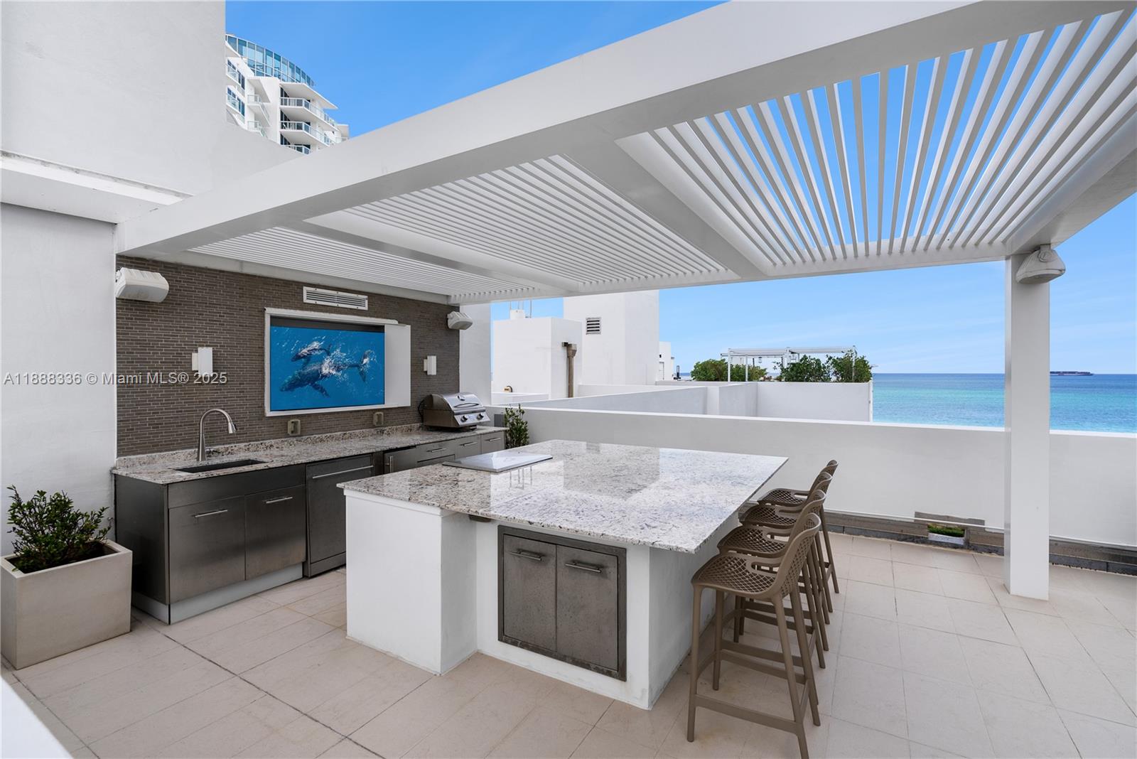 3739 Collins Ave #N-605 Miami Beach, FL 33140