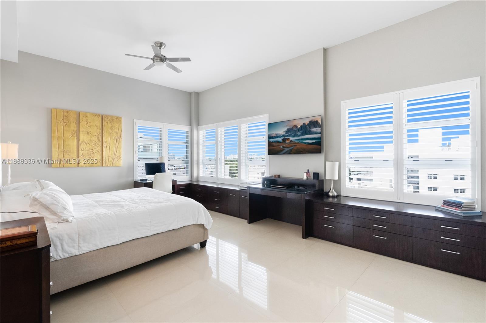 3739 Collins Ave #N-605 Miami Beach, FL 33140
