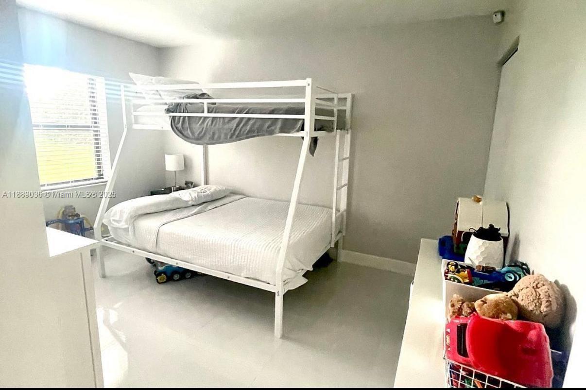 9710 Hammocks Blvd #103-31 Miami, FL 33196