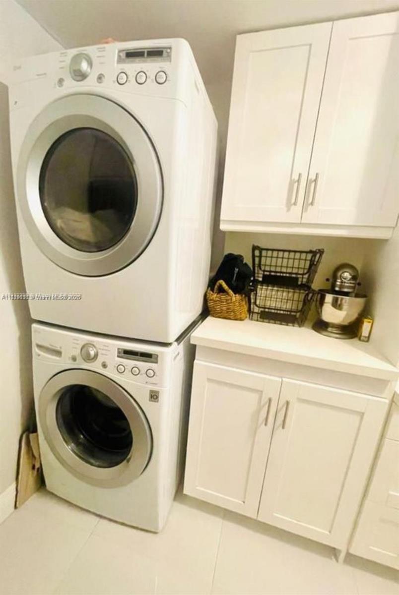 9710 Hammocks Blvd #103-31 Miami, FL 33196