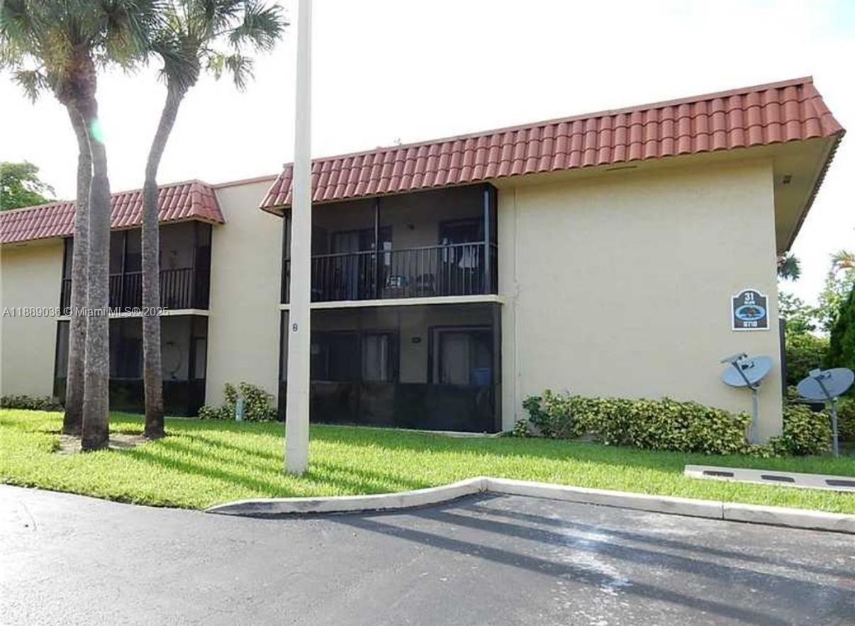 9710 Hammocks Blvd #103-31 Miami, FL 33196