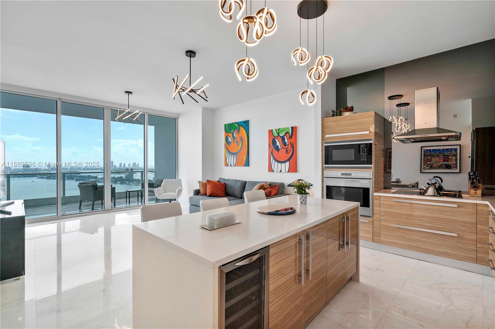 2020 N Bayshore Dr #3108