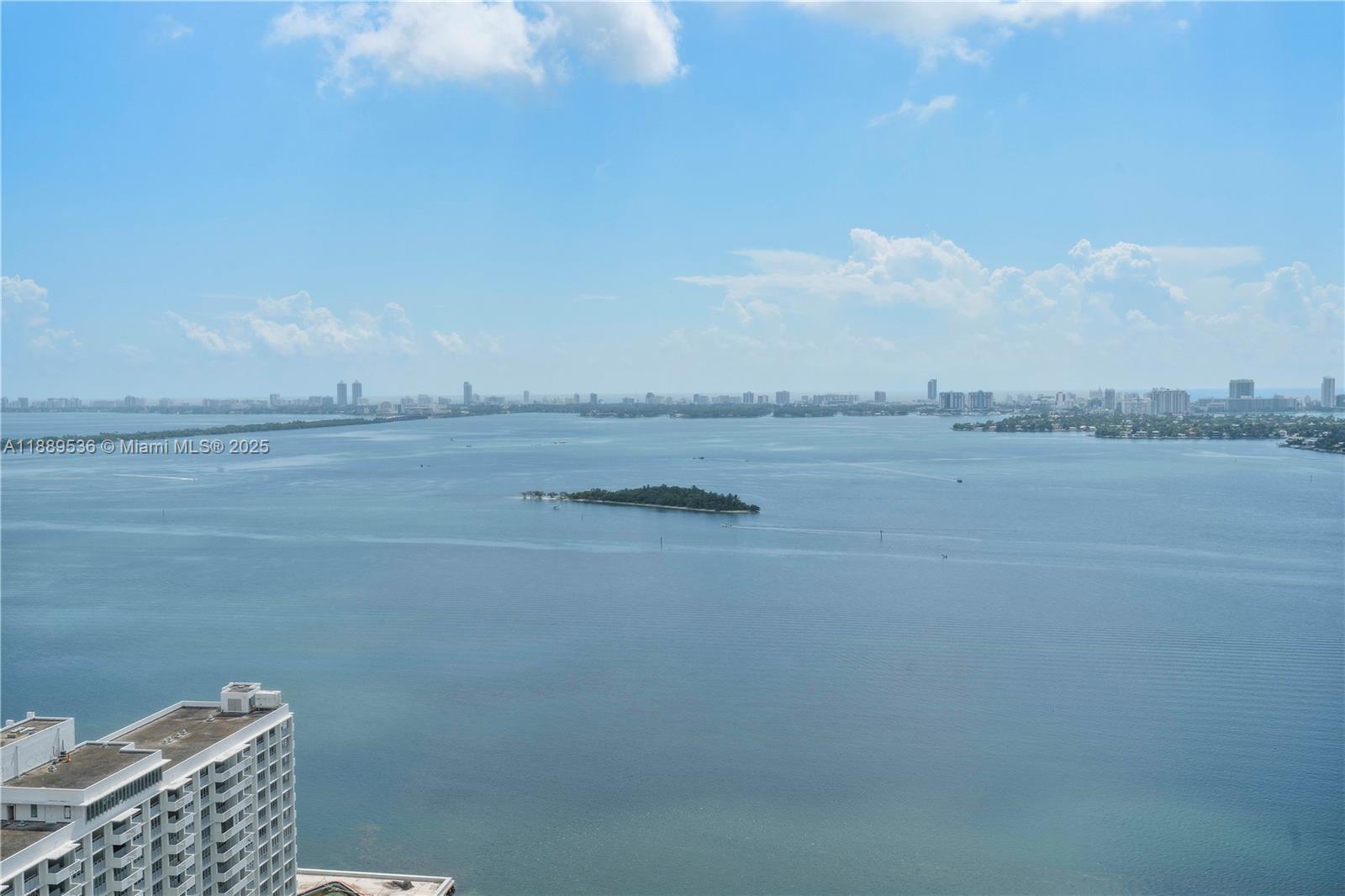 image Paramount Bay15