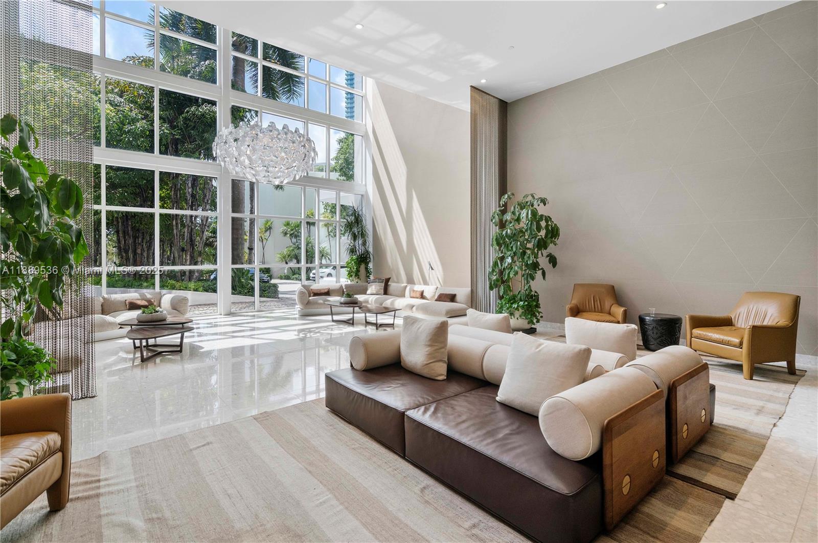 image Paramount Bay27