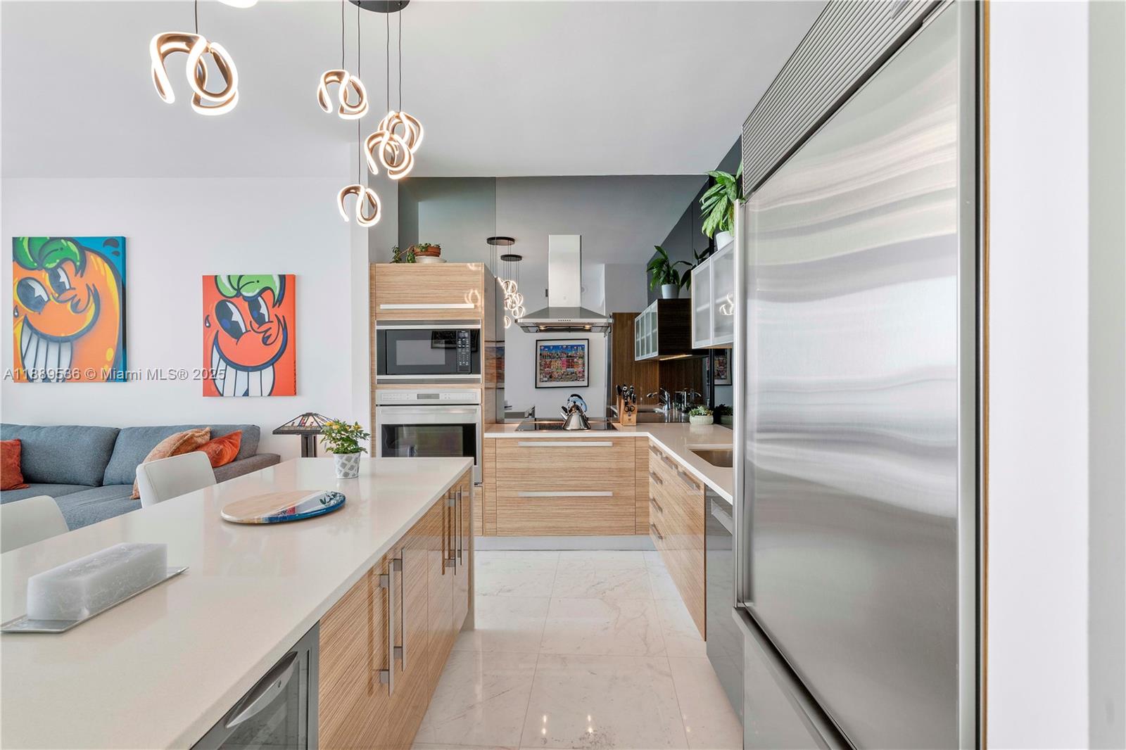 image Paramount Bay3