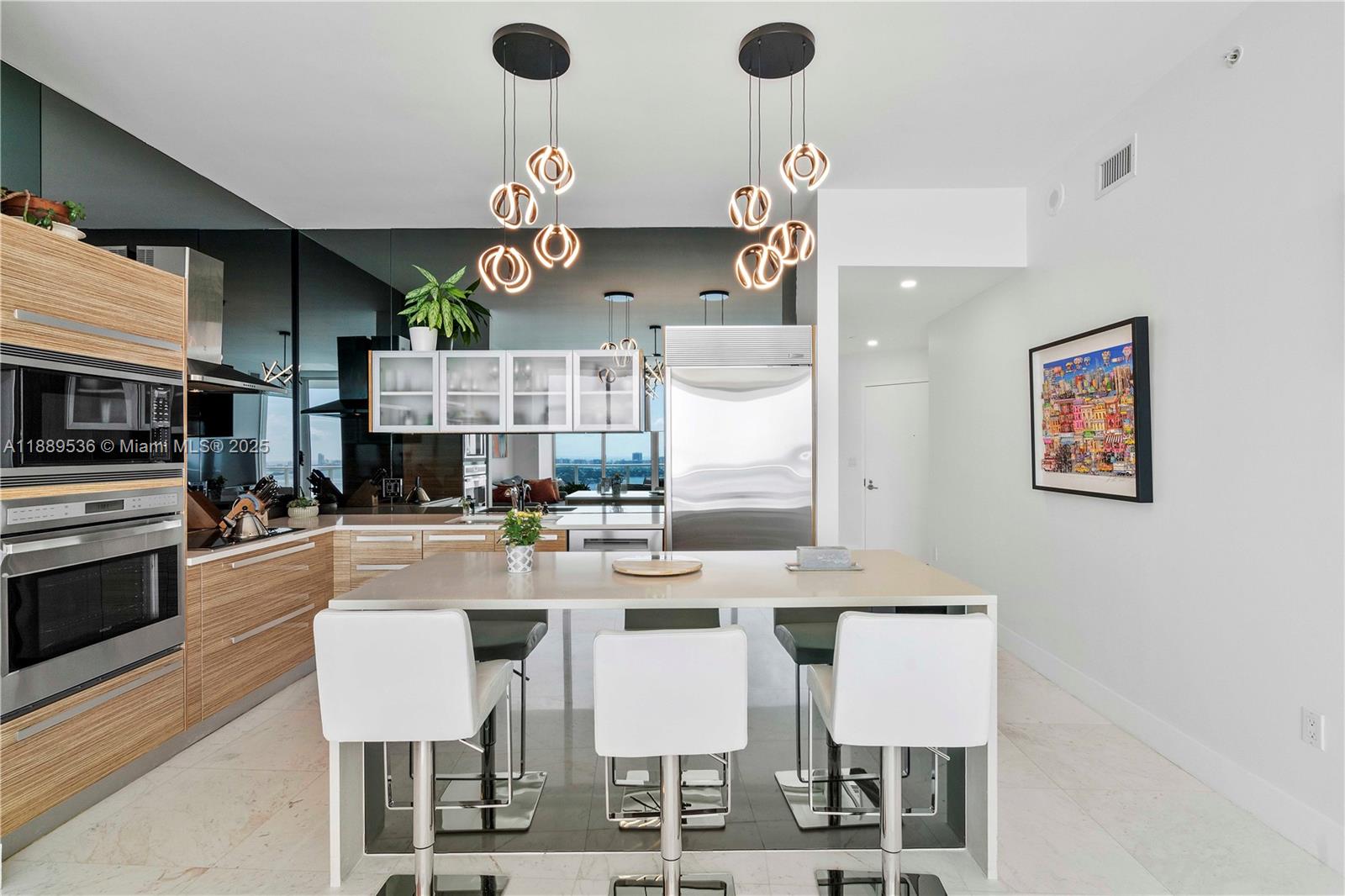 image Paramount Bay6