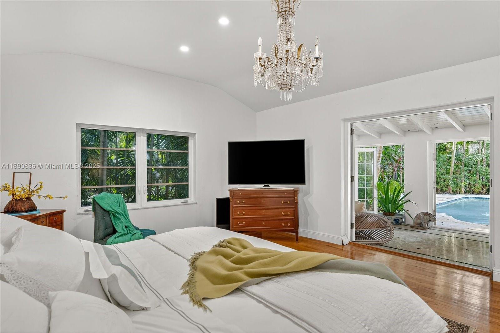 4190 Ingraham Hwy Miami, FL 33133