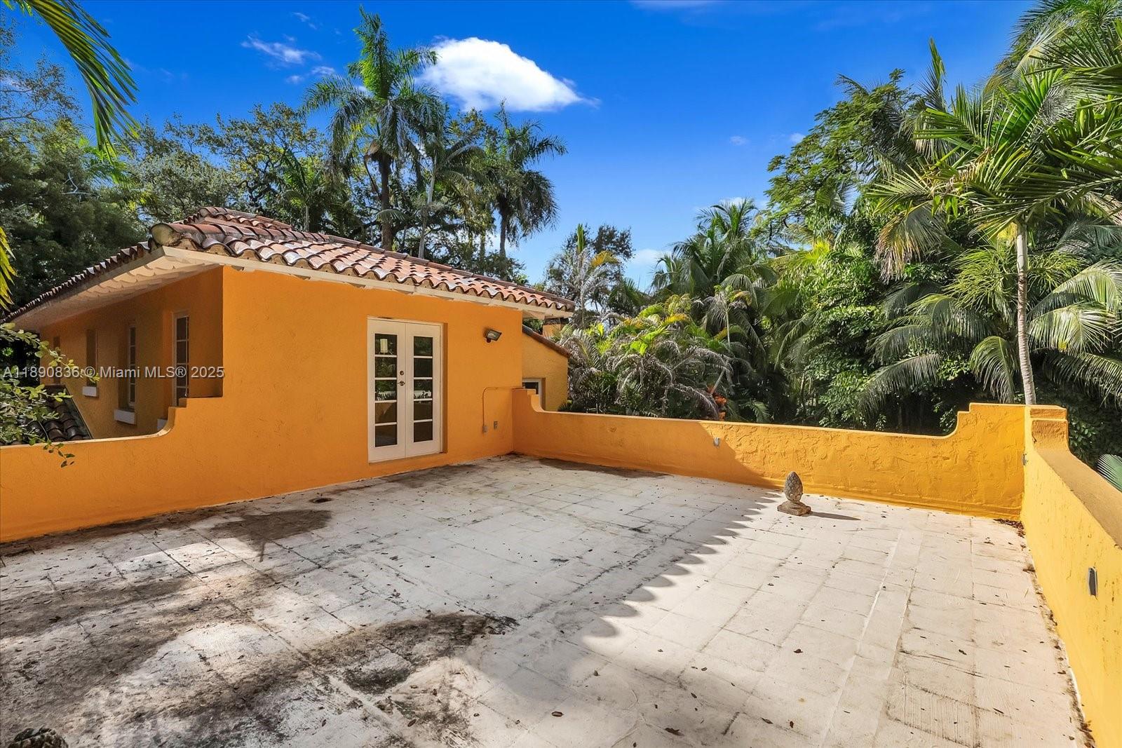 4190 Ingraham Hwy Miami, FL 33133