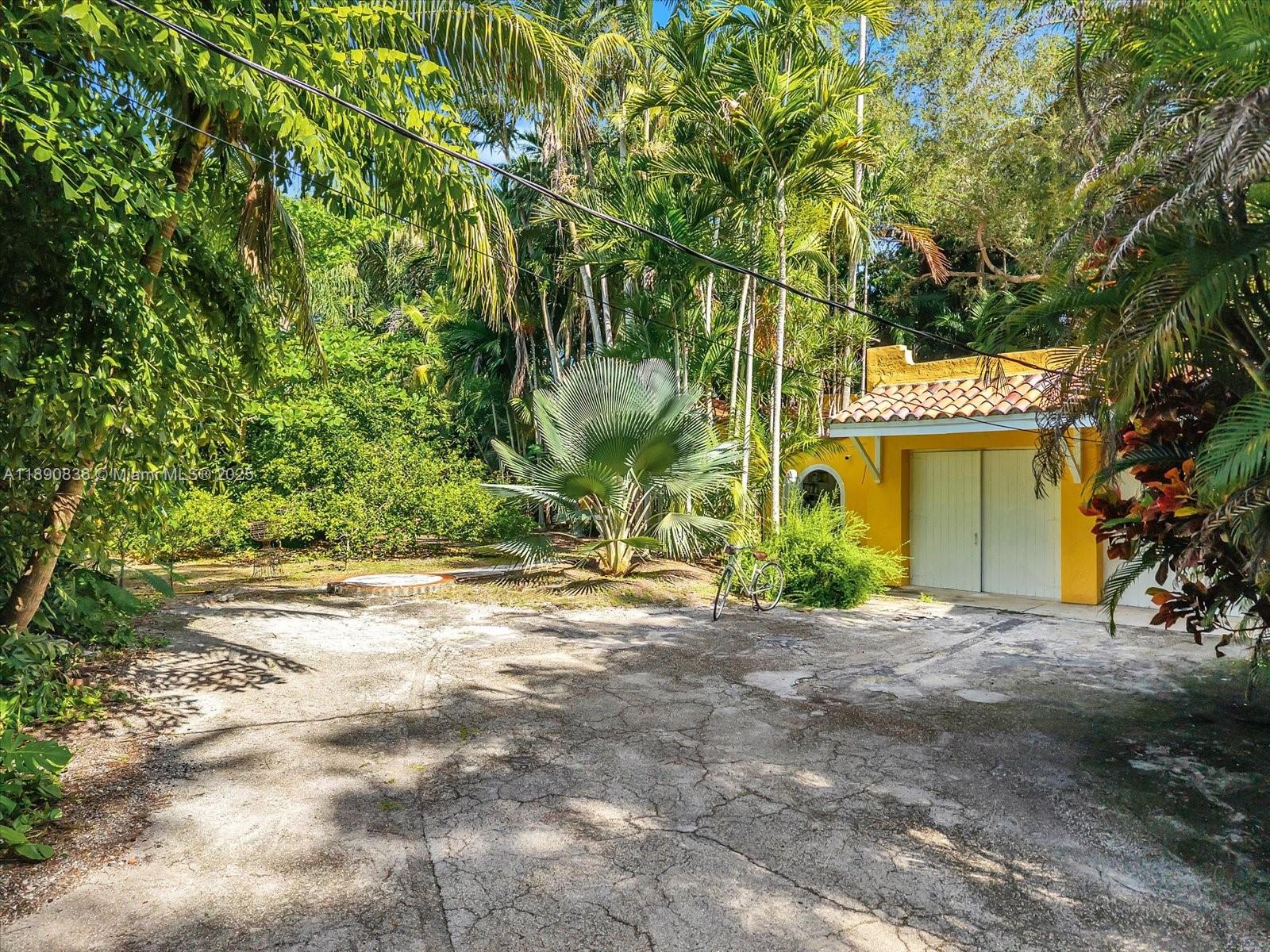 4190 Ingraham Hwy Miami, FL 33133