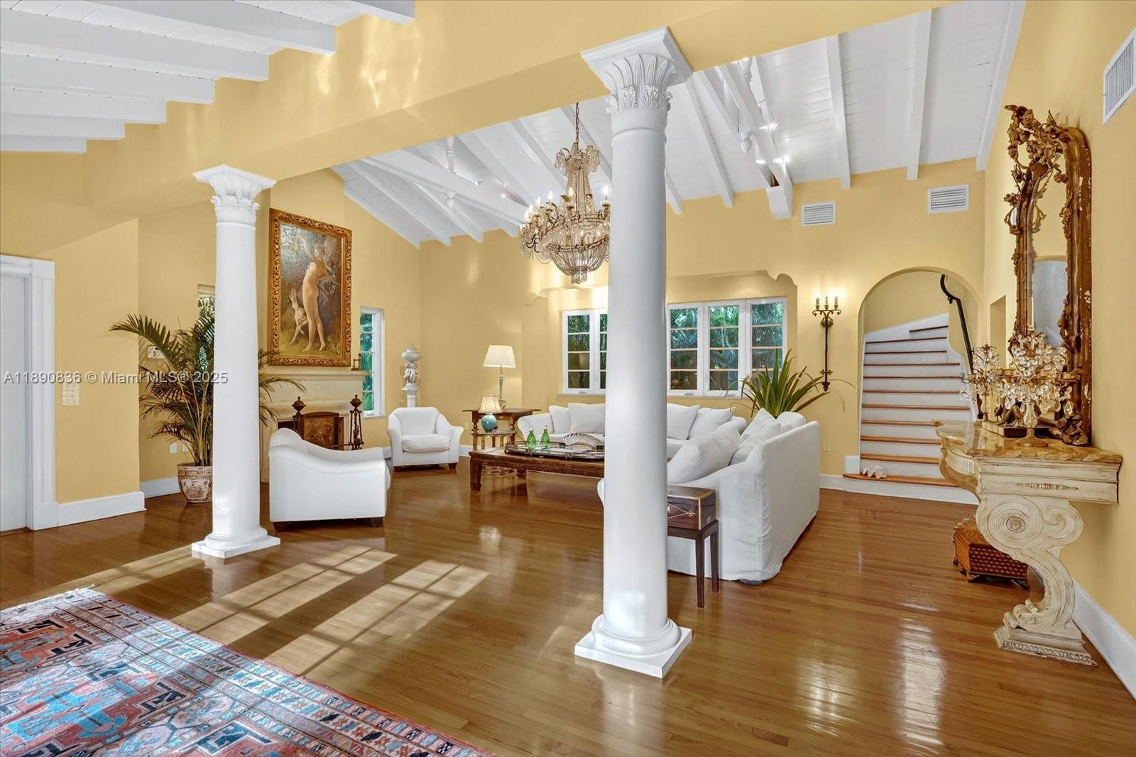 4190 Ingraham Hwy Miami, FL 33133