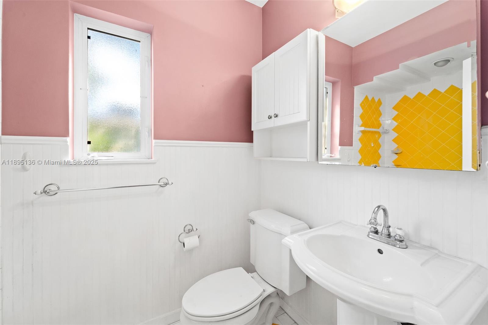 911 NE 72nd Ter Miami, FL 33138