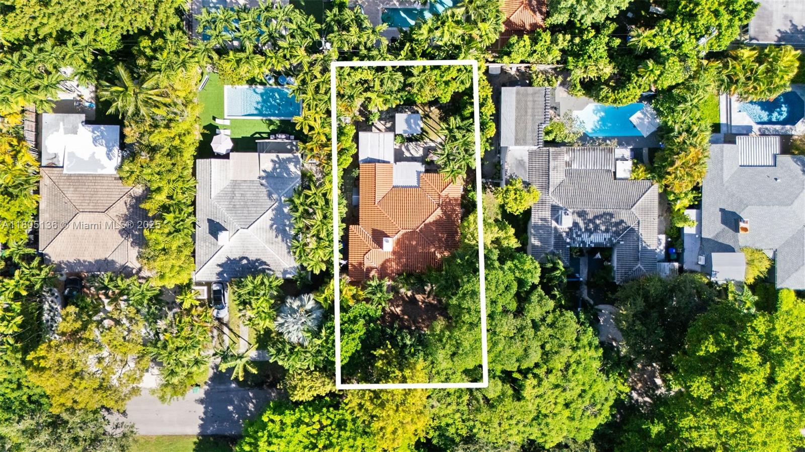 911 NE 72nd Ter Miami, FL 33138