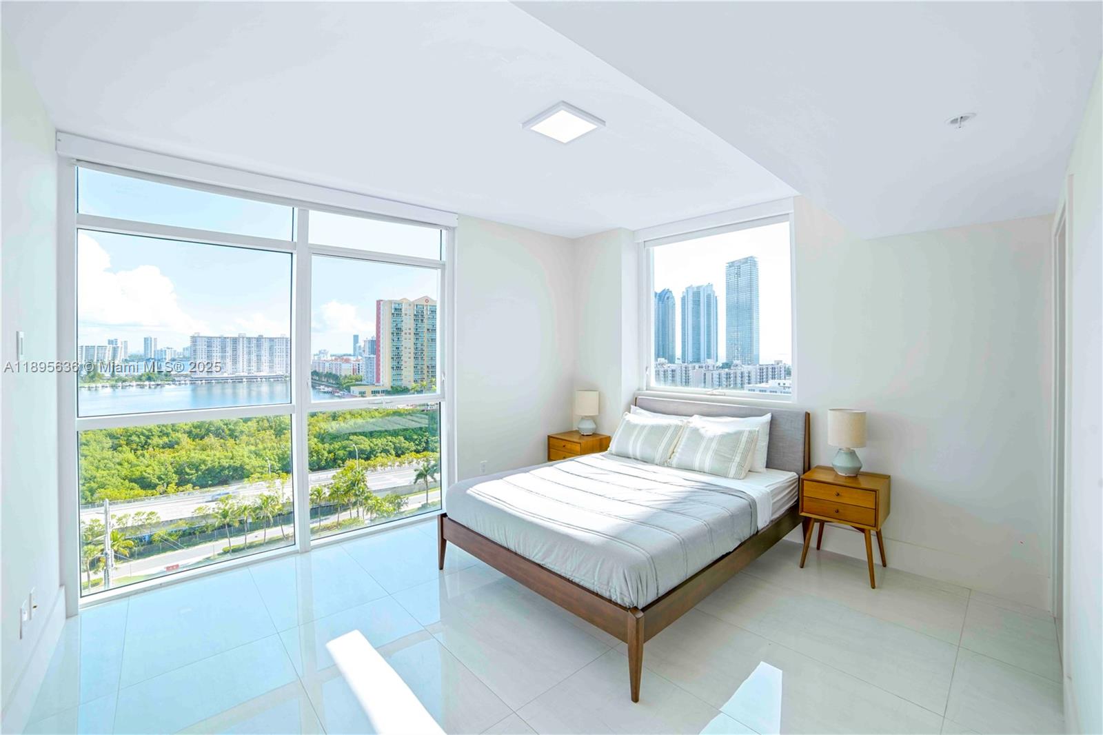 image 400 Sunny Isles Residence12