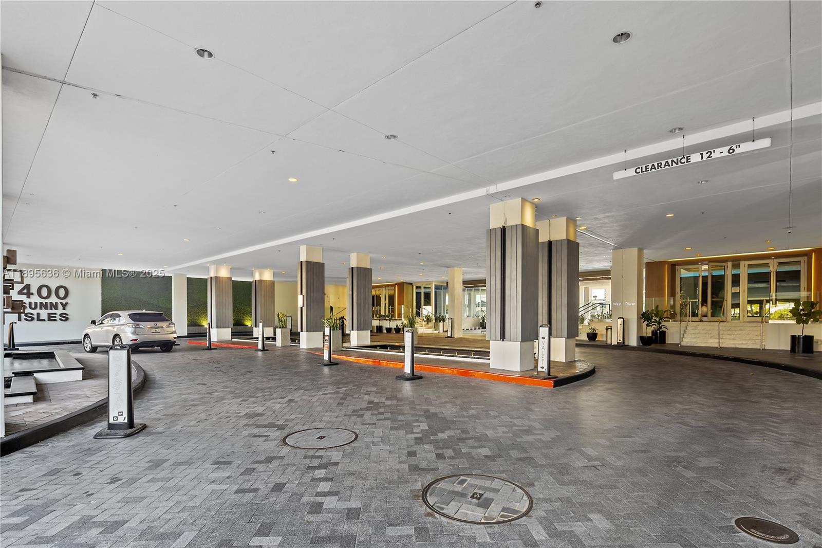 image 400 Sunny Isles Residence1