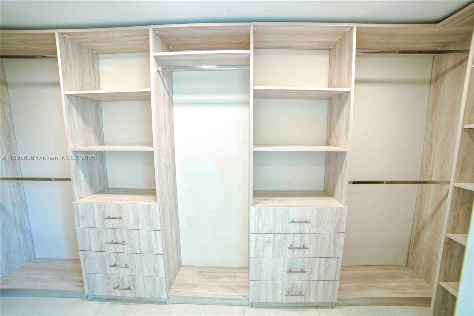 image 400 Sunny Isles Residence27
