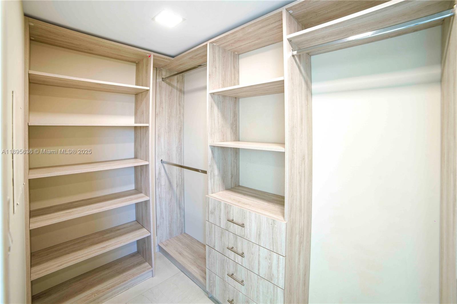 image 400 Sunny Isles Residence28