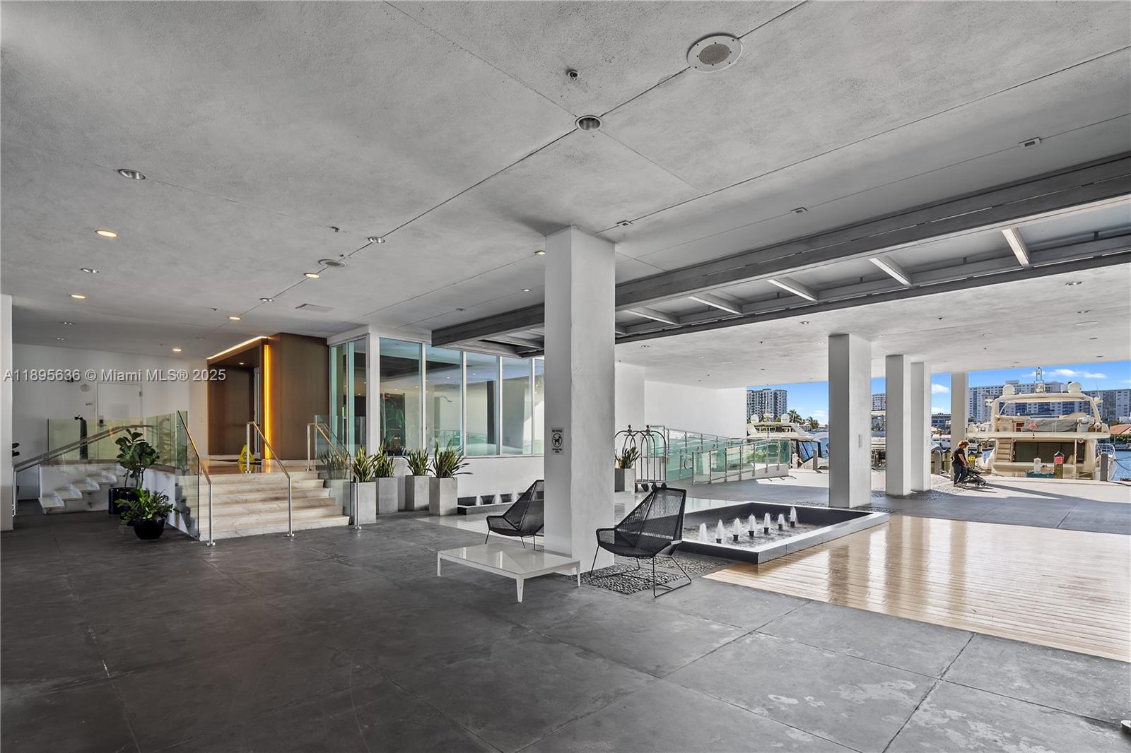 image 400 Sunny Isles Residence2