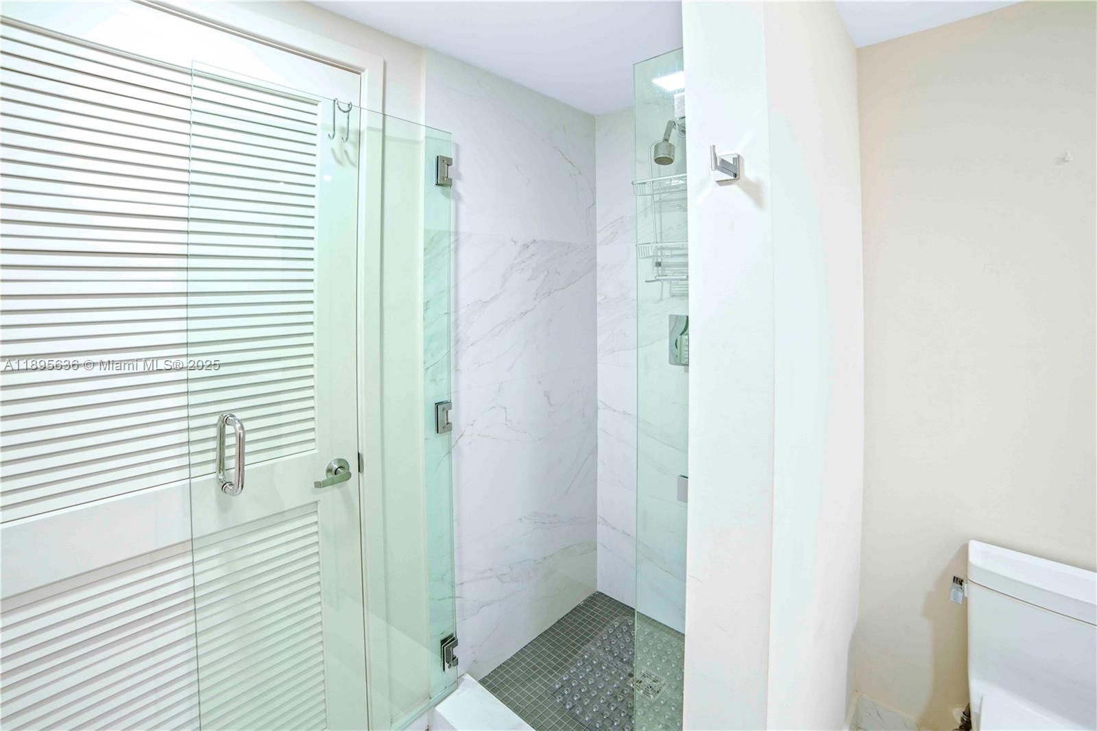 image 400 Sunny Isles Residence5