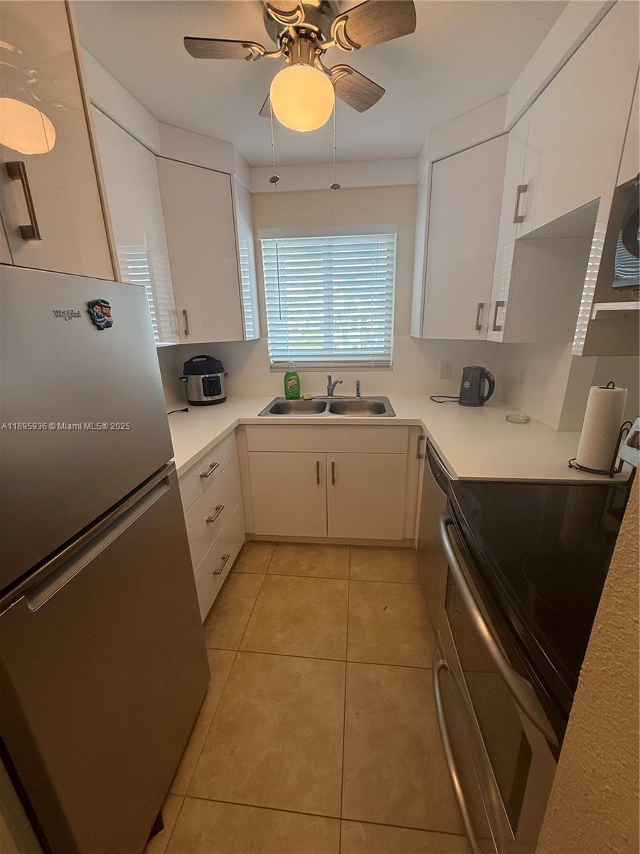 2860 NE 14th St Cswy #406D
