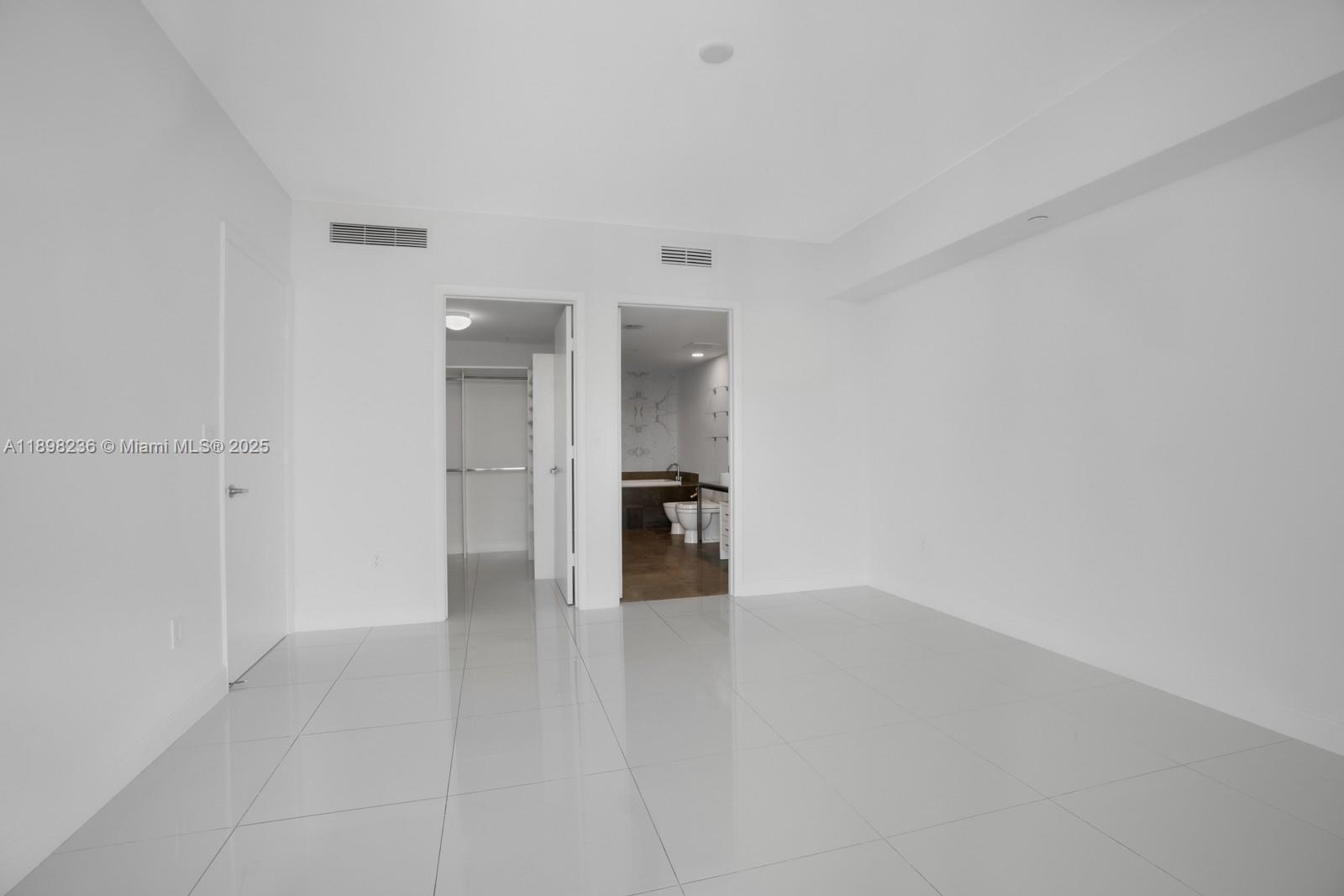 image Icon Brickell10