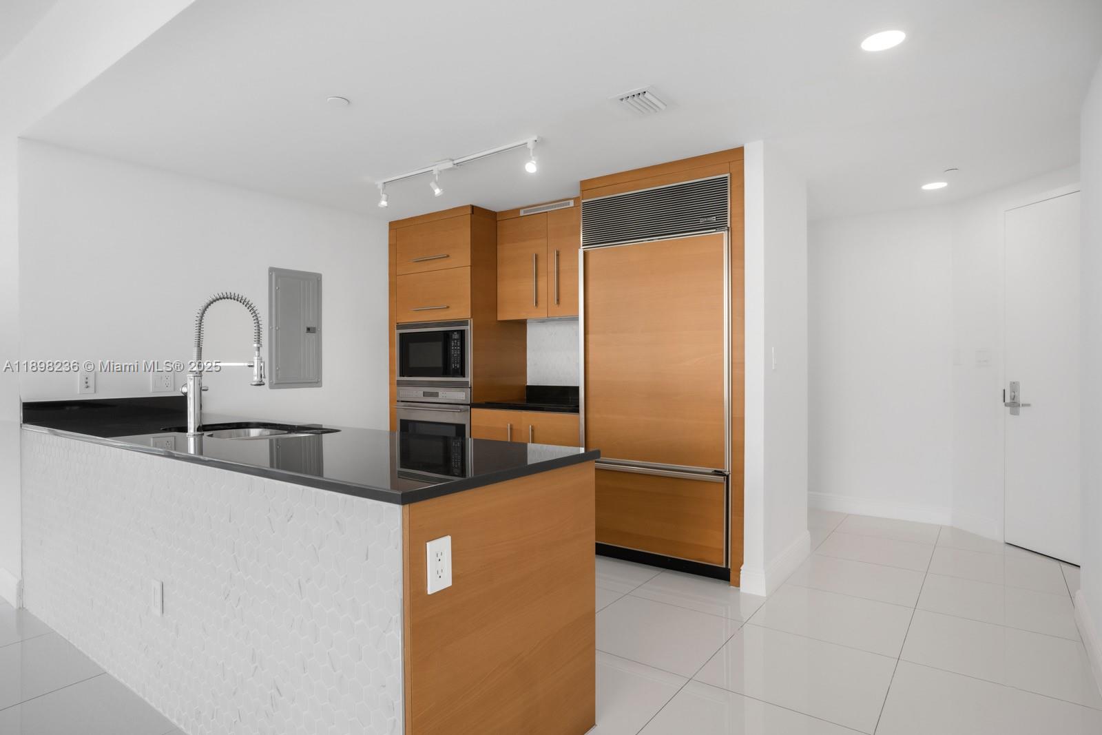 image Icon Brickell3