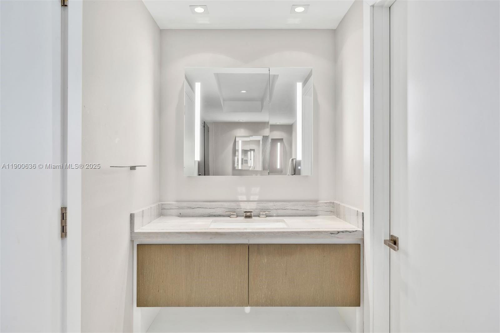 image Jade Brickell Residences7