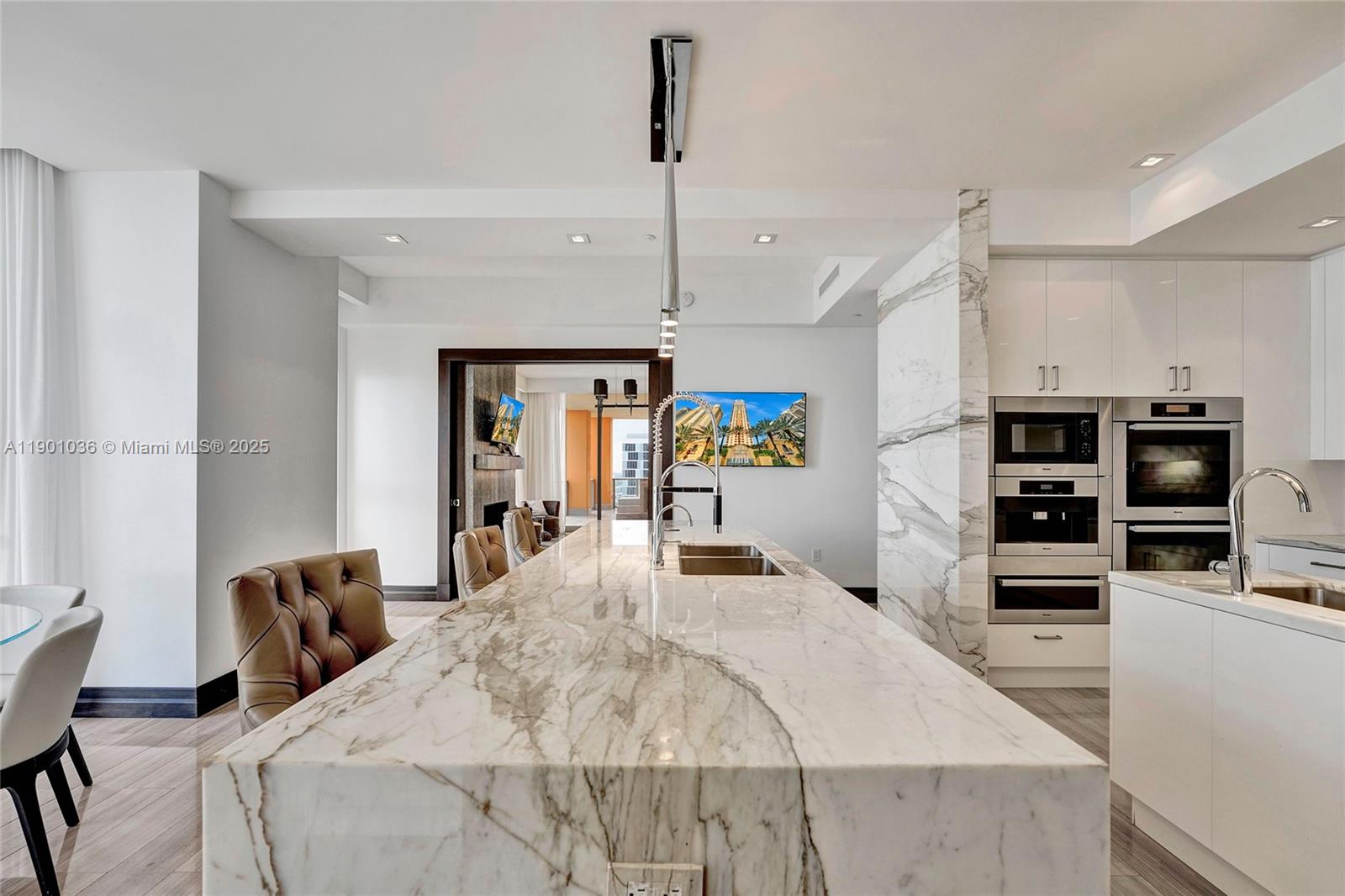 17749 Collins #1402 Sunny Isles Beach, FL 33160