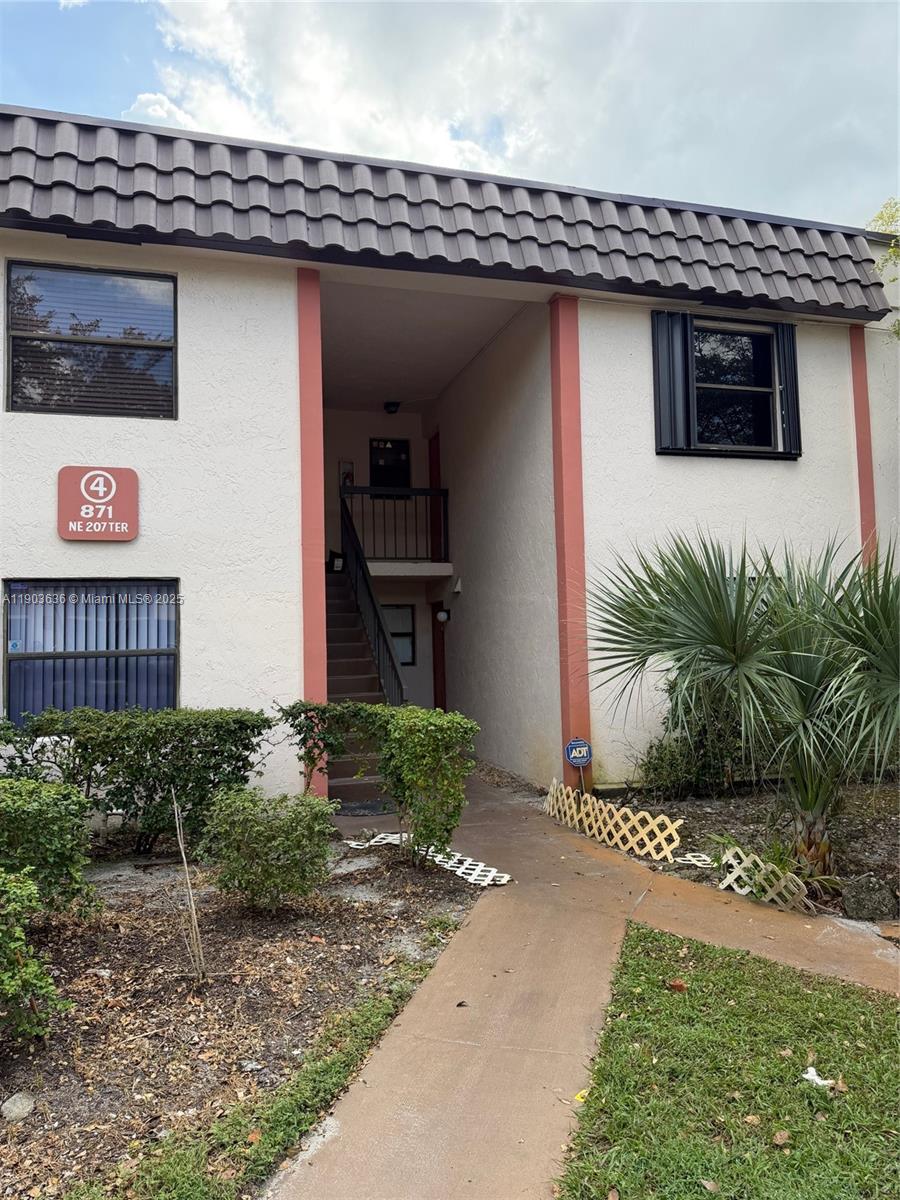 871 NE 207th Ter #4-204