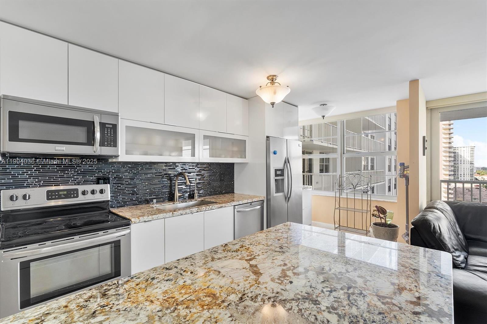 image Winston Towers10