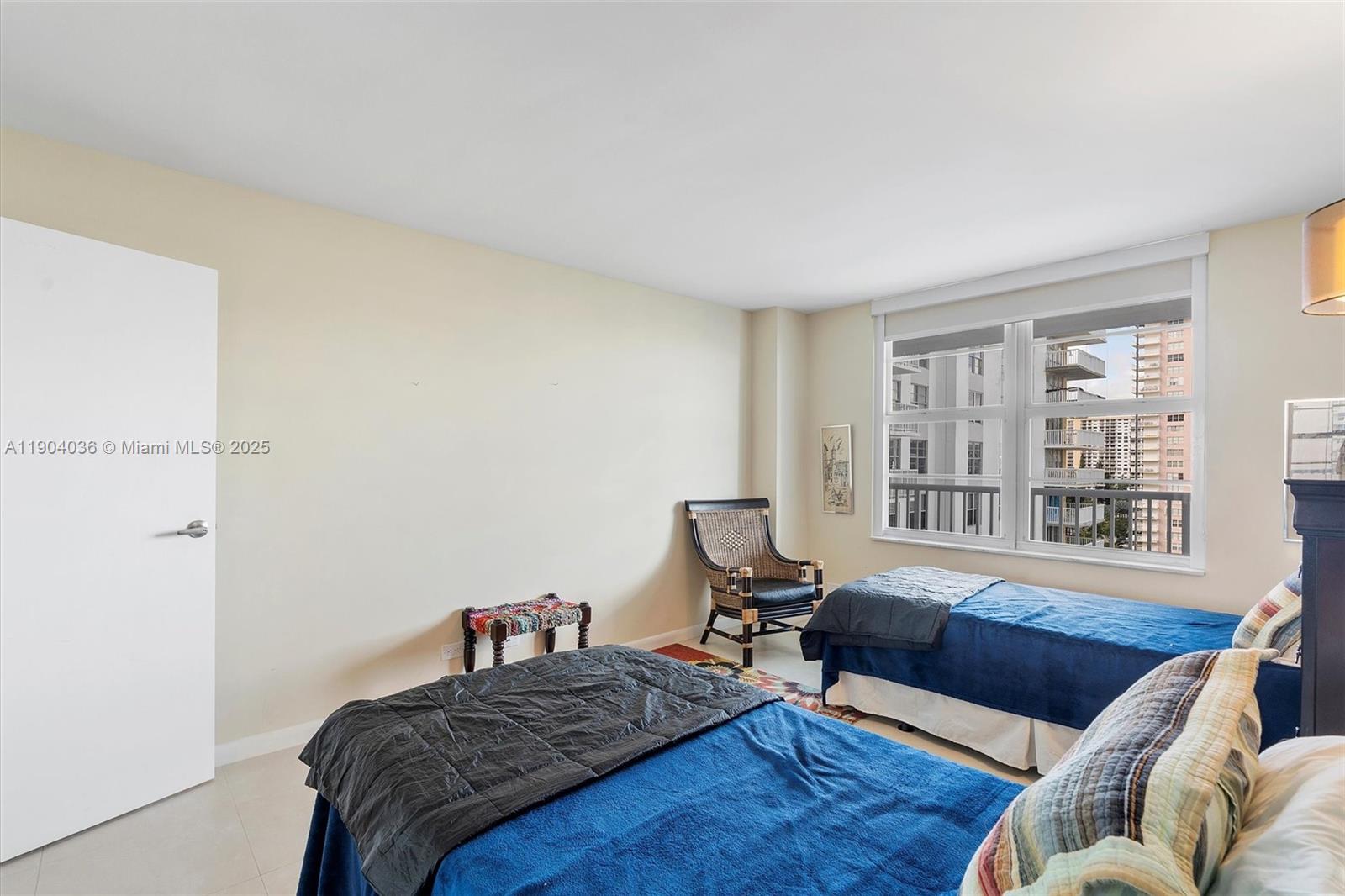 image Winston Towers26