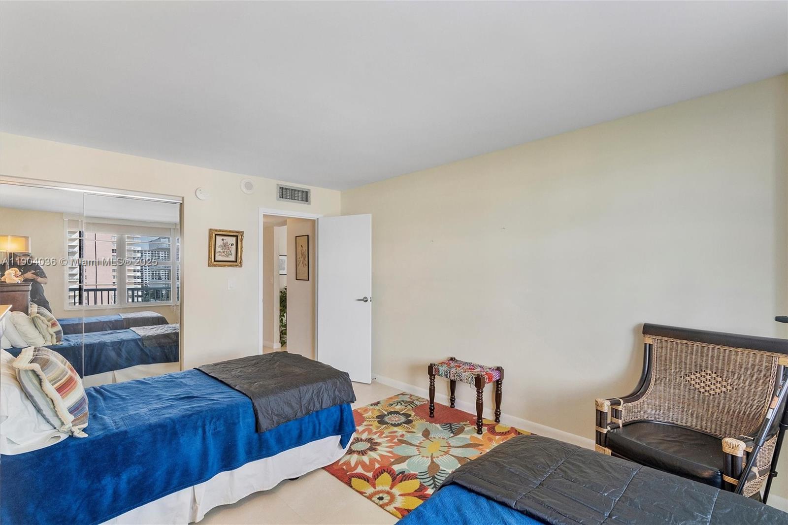 image Winston Towers29