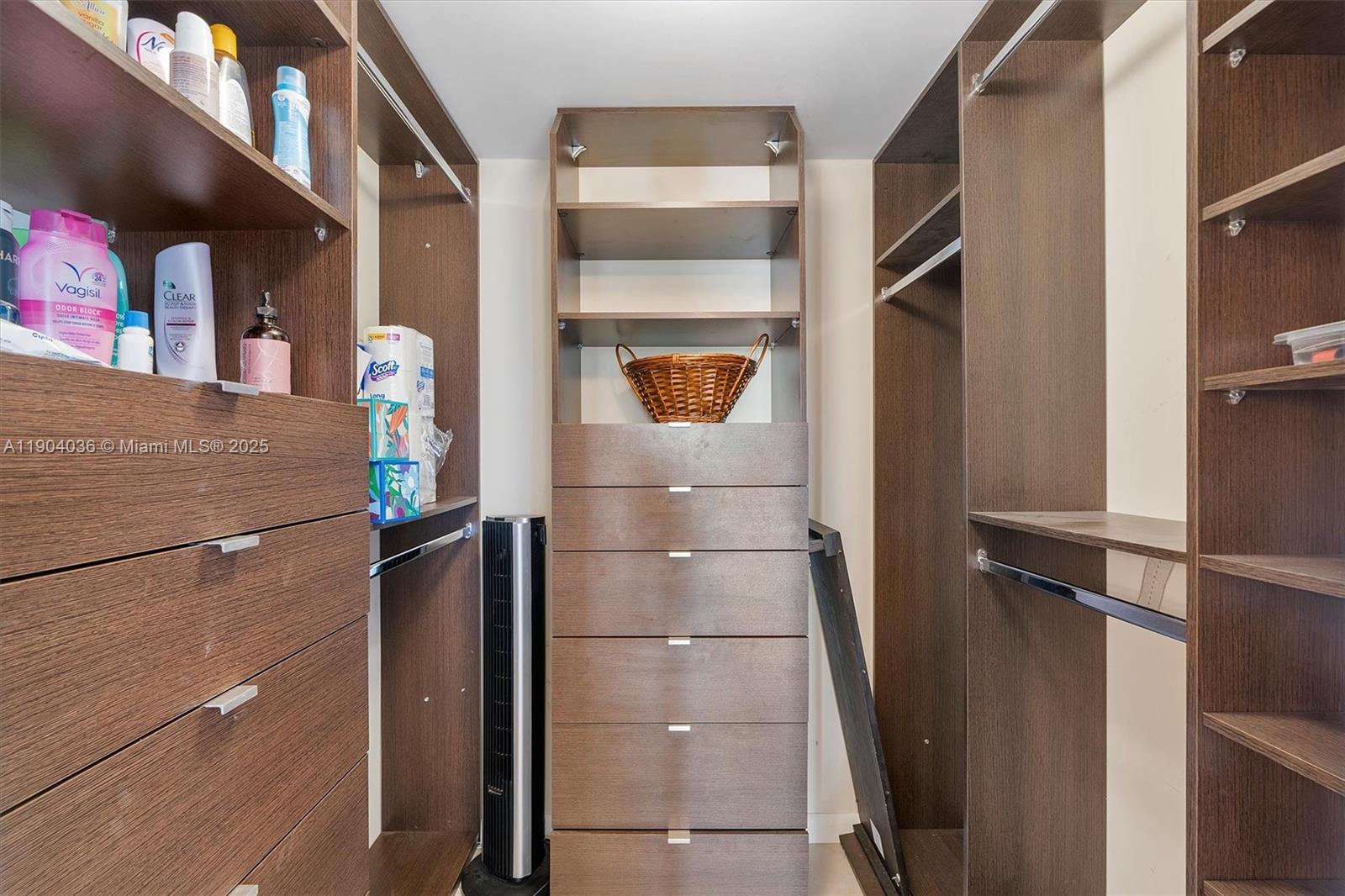 image Winston Towers33