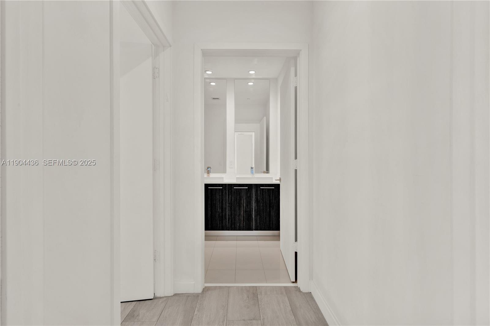 image Brickell Heights East14