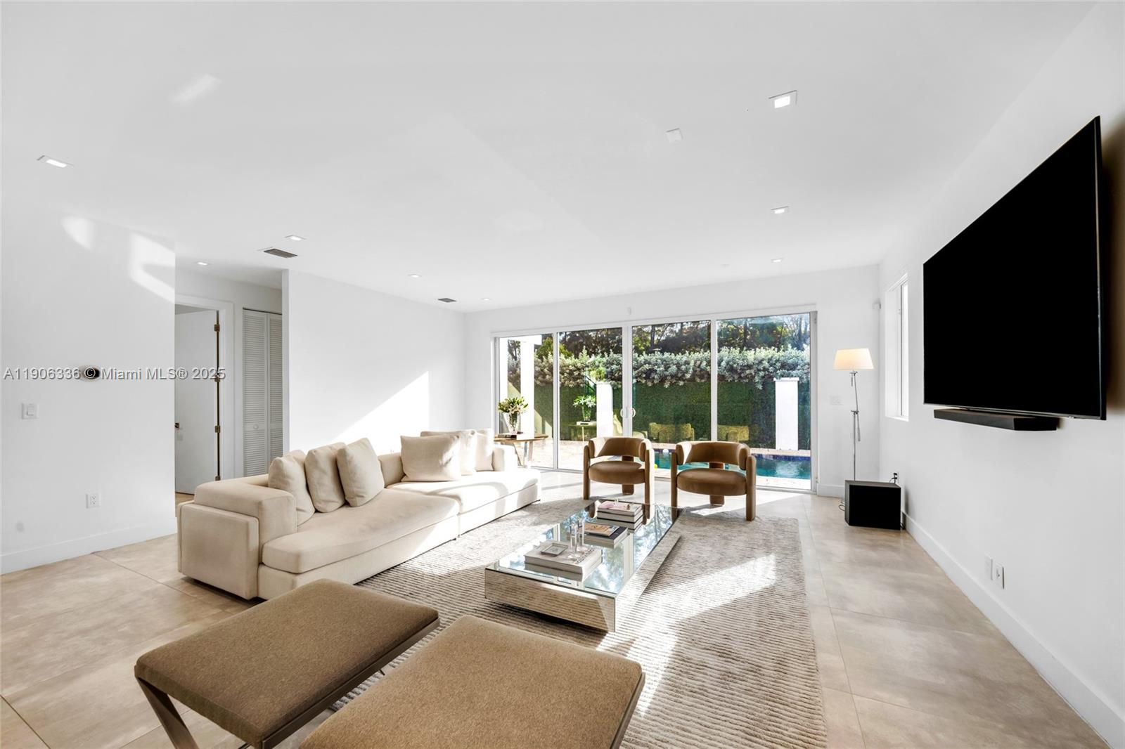 7541 NW 97th Ct Doral, FL 33178