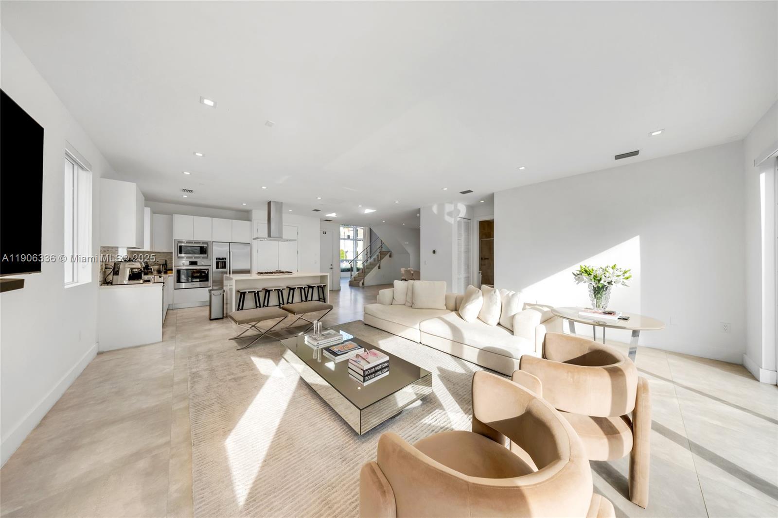 7541 NW 97th Ct Doral, FL 33178